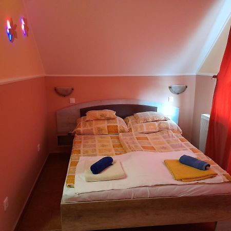 Andrea Apartman Hajduszoboszlo Exterior foto
