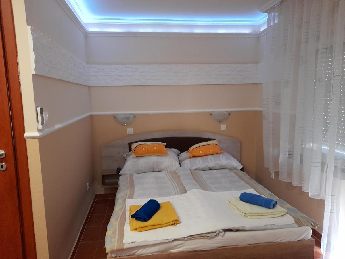 Andrea Apartman Hajduszoboszlo Exterior foto