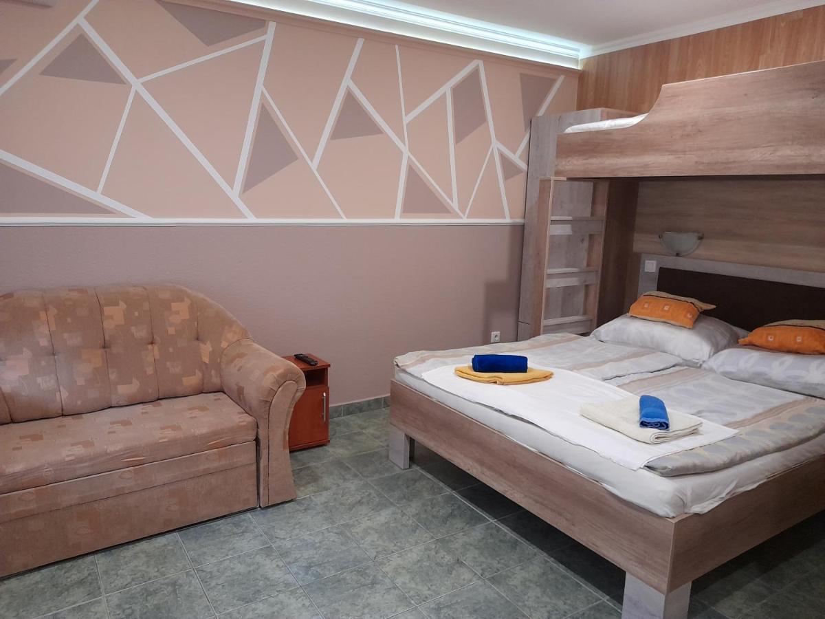 Andrea Apartman Hajduszoboszlo Exterior foto