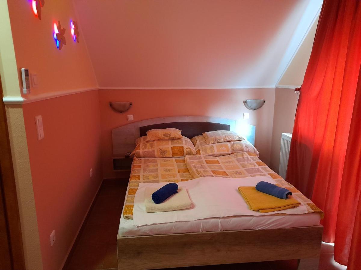 Andrea Apartman Hajduszoboszlo Exterior foto