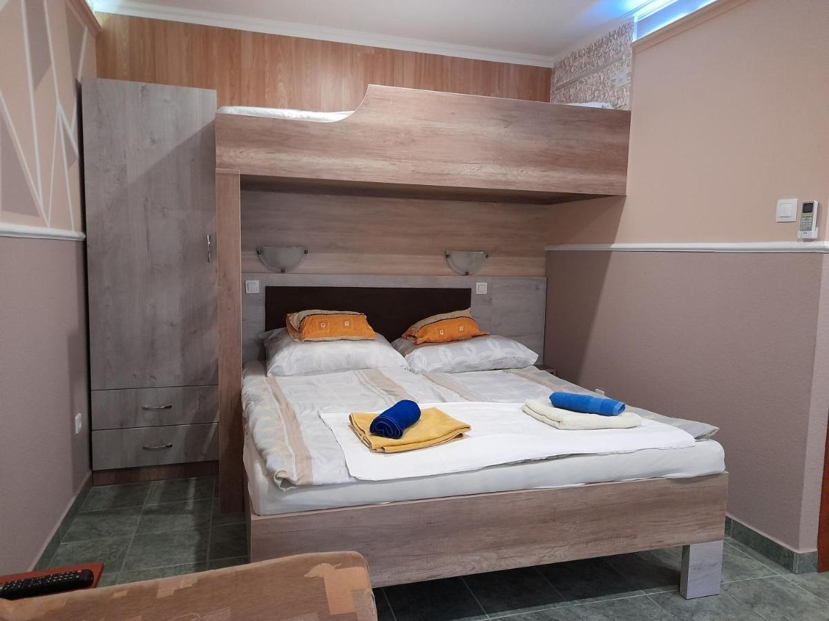 Andrea Apartman Hajduszoboszlo Exterior foto