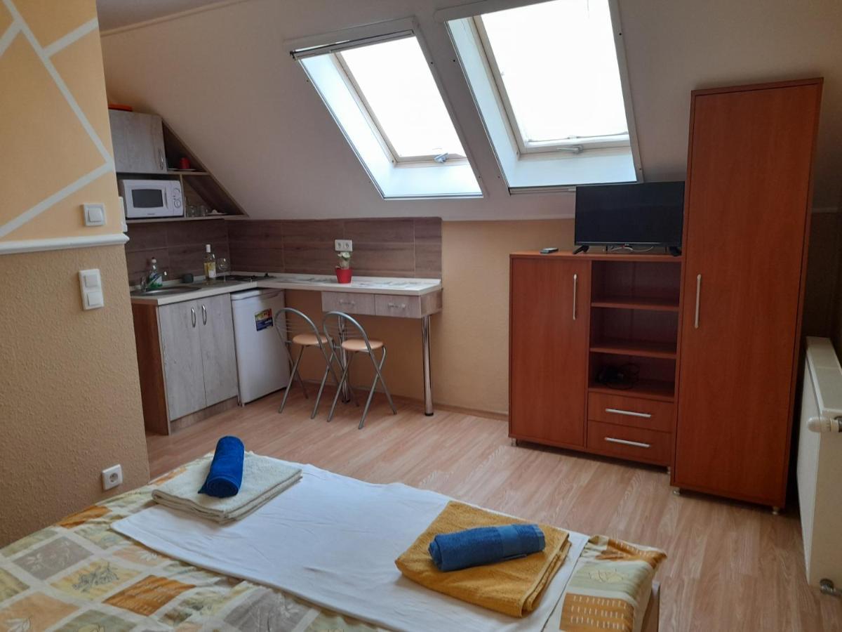 Andrea Apartman Hajduszoboszlo Exterior foto