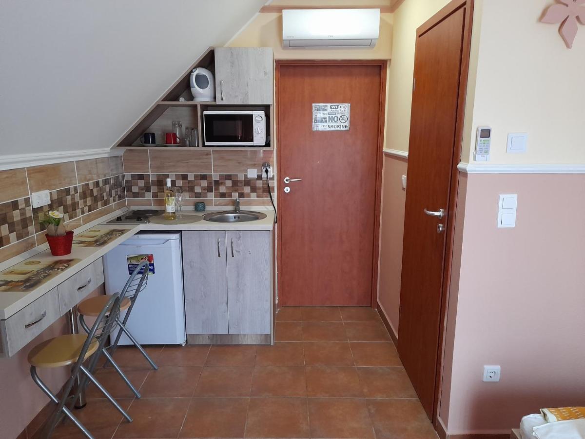 Andrea Apartman Hajduszoboszlo Exterior foto