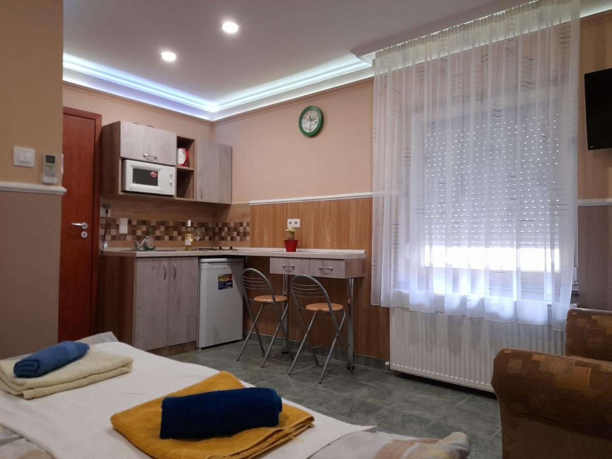 Andrea Apartman Hajduszoboszlo Exterior foto