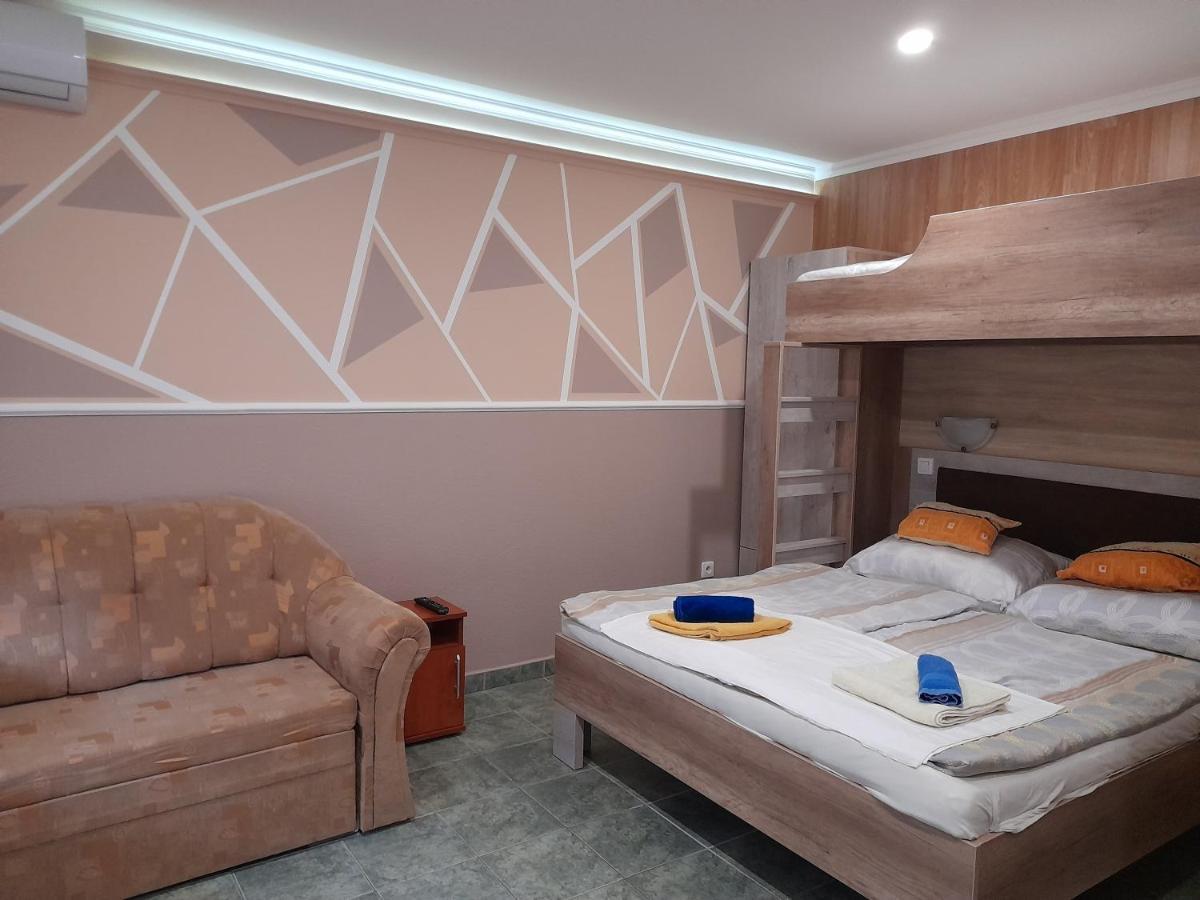 Andrea Apartman Hajduszoboszlo Exterior foto