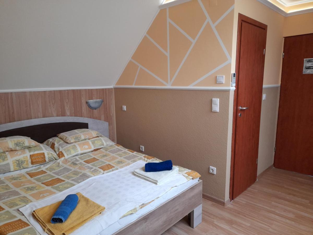 Andrea Apartman Hajduszoboszlo Exterior foto
