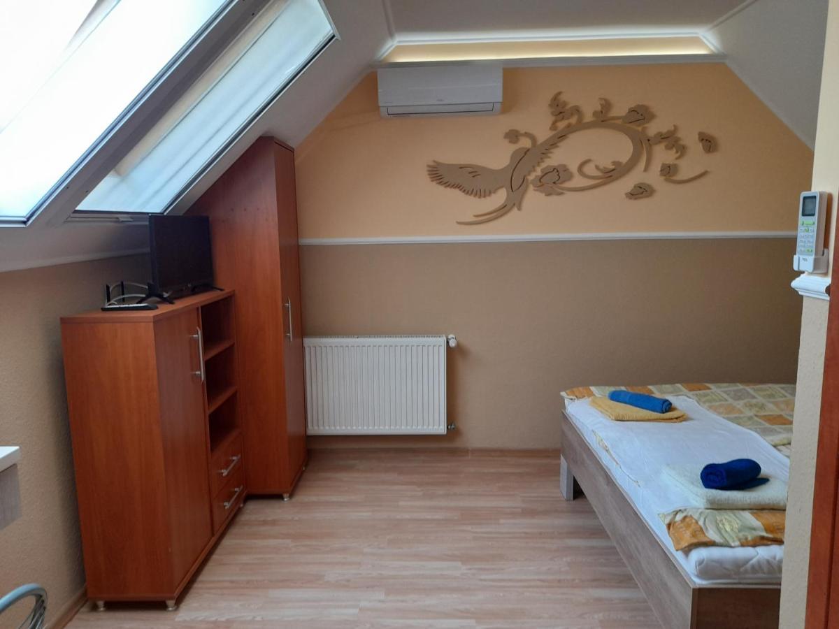 Andrea Apartman Hajduszoboszlo Exterior foto